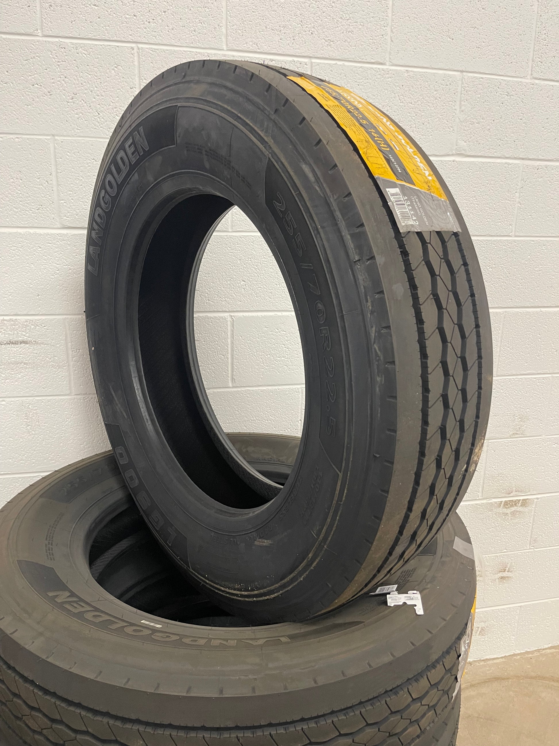 255/70R22.5